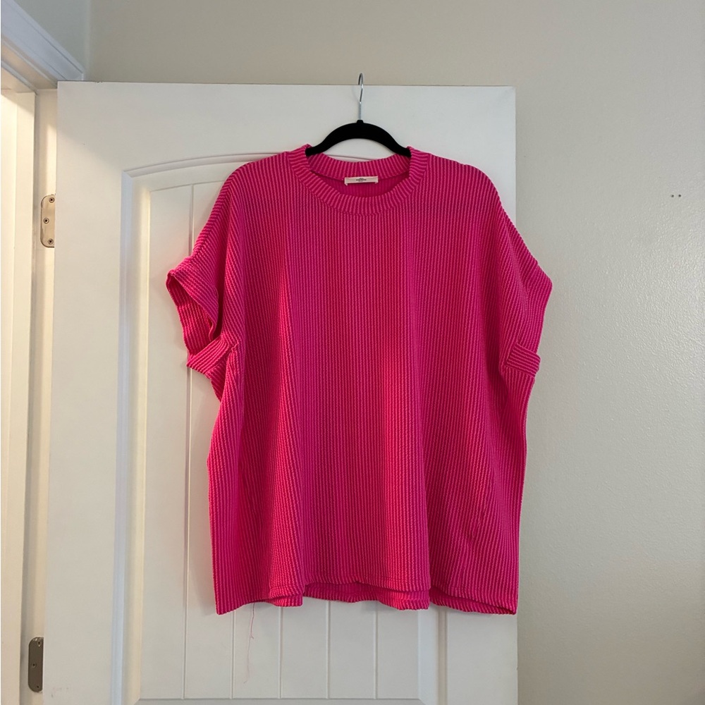 Hot pink raised rib top